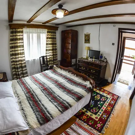 Casa Veche 3*